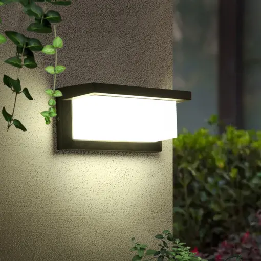 Minimalistic Design Waterproof Outdoor Wall Lamp