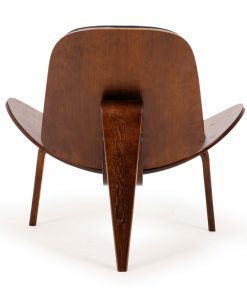Replica Hans Wegner Shell Chair - Black PU Leather / Walnut Wood
