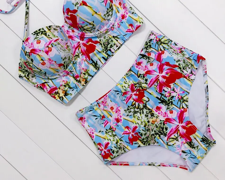 Women's Tropical Patterned Two Pieces Swimsuit Women's Tropical Patterned Two Pieces Swimsuit